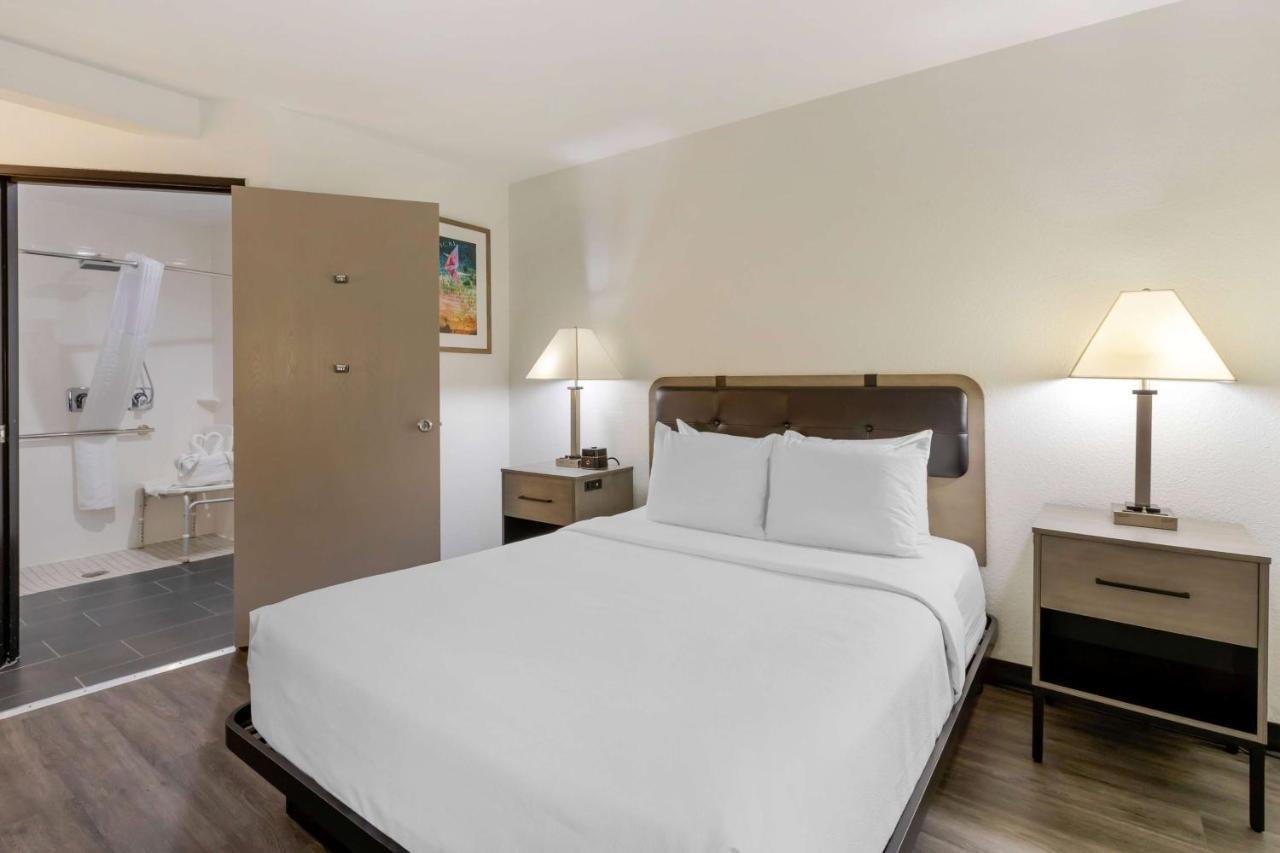 La Quinta By Wyndham Des Moines West Clive Hotel Buitenkant foto